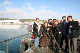 Aguilera manifiesta su apoyo a afectados por el rechazo a la prórroga del acuerdo pesquero