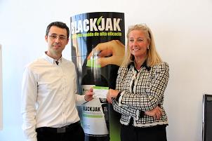 Blackjak regala un Kia Sportage a un agricultor de Níjar