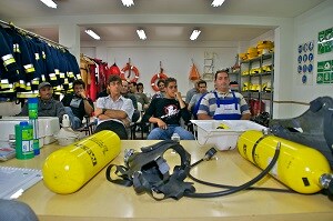 La Junta de Andalucía  imparte un curso de formación de marinero pescador en Almería