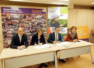 Fademur y Cajamar firman un convenio con líneas especiales de financiación para las mujeres rurales