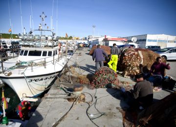 Los ministerios de Agricultura, Pesca y Alimentación y de Defensa firman un Acuerdo de colaboración en materia de inspección y vigilancia pesquera