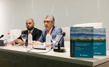 El nuevo libro de Cajamar aborda los beneficios y los retos pendientes de la modernización del regadío en la agricultura española