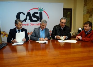 Investigadores de la Universidad de Almería realizarán una monografía de la historia de CASI por su 75 aniversario