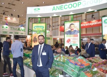 Anecoop triplica su oferta de papaya e inicia el cultivo de granada en Almería