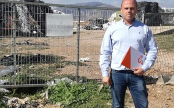 Ciudadanos alerta de que la falta de una planta de acopio de residuos plásticos en Adra