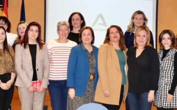 La Junta articula una línea de avales para respaldar a mujeres emprendedoras