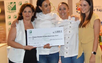 La cocinera jienense, Leticia Navarro, ganadora de la VI Gala Espárrago Chef