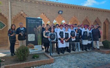 La IGP Espárrago de Huétor Tájar expone las virtudes del producto ante  futuros profesionales de la cocina