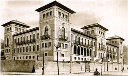 Imagen retropectiva de la Escuela Normal de Granada (Década 30-40)