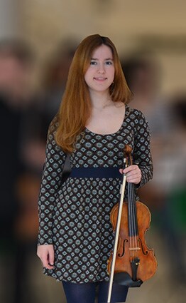 La joven violinista, Adriana Zarzuela/A.A.