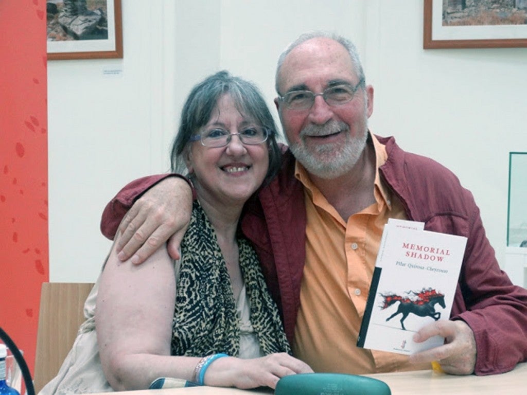 La autora, junto a Juan José Ceba