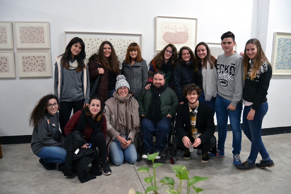 Emilio Luis con algunos de sus alumnos universitarios 20/12/2016 FOTO: ANTONIO ARENAS