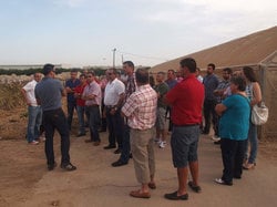 Nunhems reúne a más de un centenar de productores de pimiento en su estación experimental de Murcia