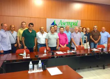 La Mesa del Agua de Almería demanda un riego de socorro para salvar cuatro millones de árboles frutales en el Almanzora