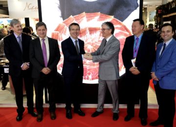 Alianza de Grupo Cajamar y Anice para impulsar la competitividad de la industria cárnica española