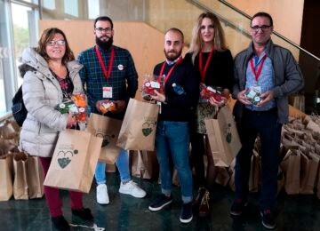 Hortiespaña reparte 2.400 tarrinas de hortalizas en el XII Congreso Andaluz de Voluntariado