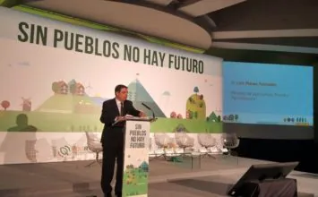 Luis Planas: Los jóvenes y las mujeres son clave para el desarrollo de las zonas rurales