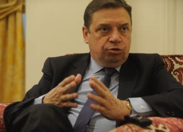 El ministro Planas subraya la necesidad de dotar de mayor transparencia y equilibrio a la cadena agroalimentaria