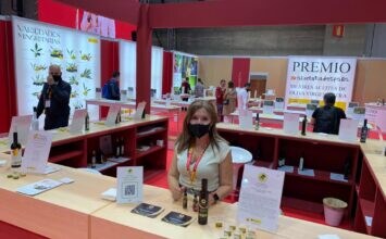 El AOVE Montes de Granada conquista con su sabor a profesionales en Salón de Gourmets 2021