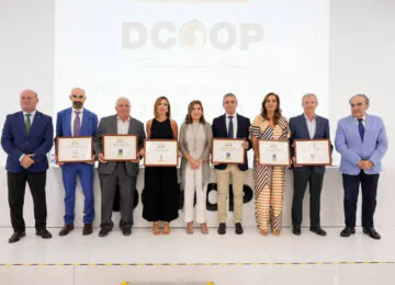 La consejera andaluza de Empleo entrega los XXVII Premios Dcoop a la Calidad del Aceite de Oliva