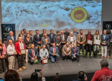 La DOP “Poniente de Granada” celebra veinte años premiando la calidad de su AOVE