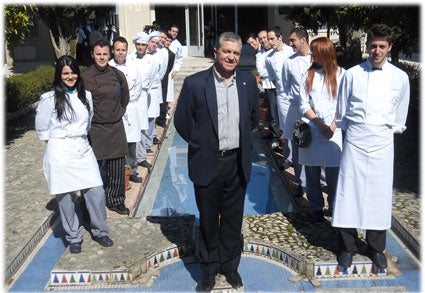 Esta FCT es posible gracias al proyecto presentado Rafael García y Miguel A. Andelo, ante el Ministerio de Educación, dotado con 50.900 euros, y con la financiación del Fondo Social Europeo Esta FCT es posible gracias al proyecto presentado Rafael García y Miguel A. Andelo, ante el Ministerio de Educación, dotado con 50.900 euros, y con la financiación del Fondo Social Europeo