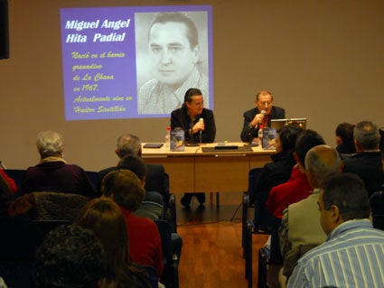 Miguel Ángel Hita y Pacurri, director de la sala durante la prensentación de Sumérgete en mi sueño Miguel Ángel Hita y Pacurri, director de la sala durante la prensentación de Sumérgete en mi sueño