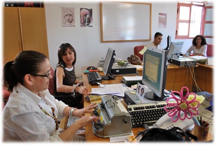 El equipo de DV se reúne todos los viernes en la sede granadina de la ONCE El equipo de DV se reúne todos los viernes en la sede granadina de la ONCE