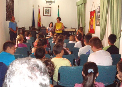 Mª Carmen Jiménez les animó a ser buenos lectores Mª Carmen Jiménez les animó a ser buenos lectores
