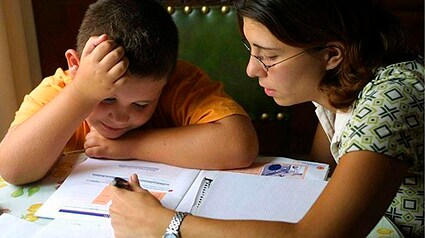En España se dedican una media de 6,5 horas semanales a los deberes escolares/ABC