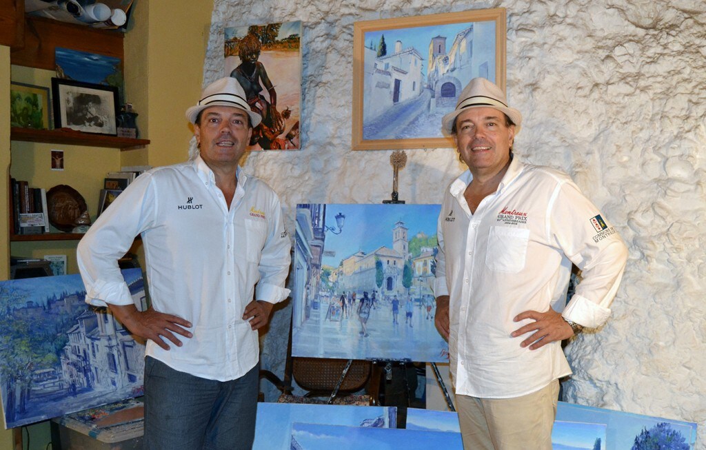 Ángel Rubio Linares (dcha), pintor del Sacromonte junto a Julio, su gemelo 27/09/2016 FOTO: ANTONIO ARENAS